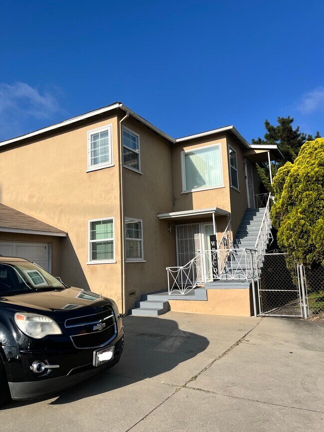 Primary Photo - 520 S Inglewood Ave