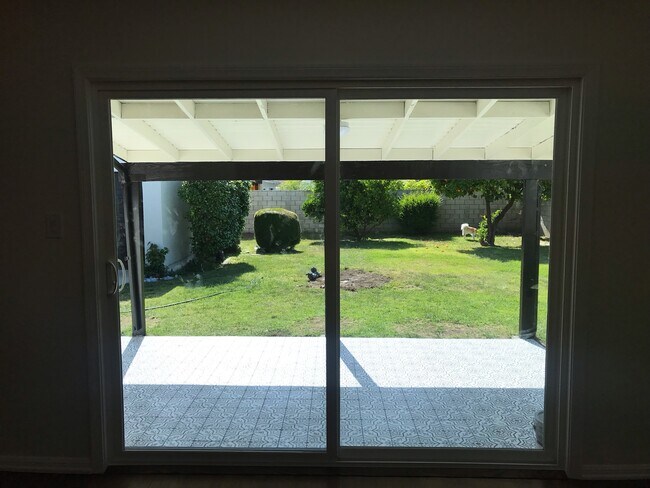 Building Photo - 4715 Allott Ave