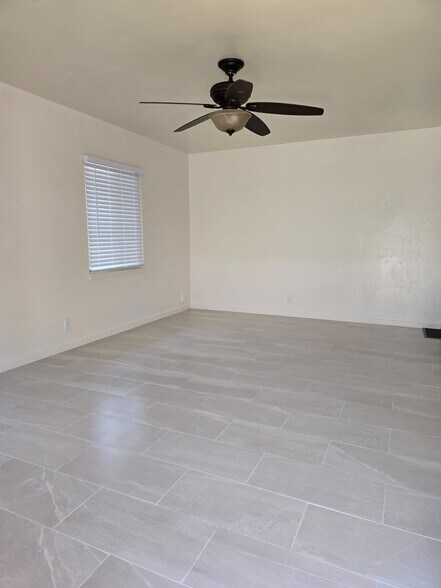 Building Photo - 1056 Pajaro St
