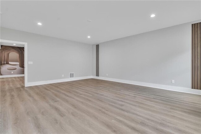 Building Photo - 3671 Hamilton Mill Rd