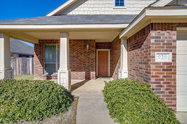 Building Photo - Ready for New Tenants- Amazing Mansfield Home- 3 Bed- 2 Bath- Mansfield ISD- 76063