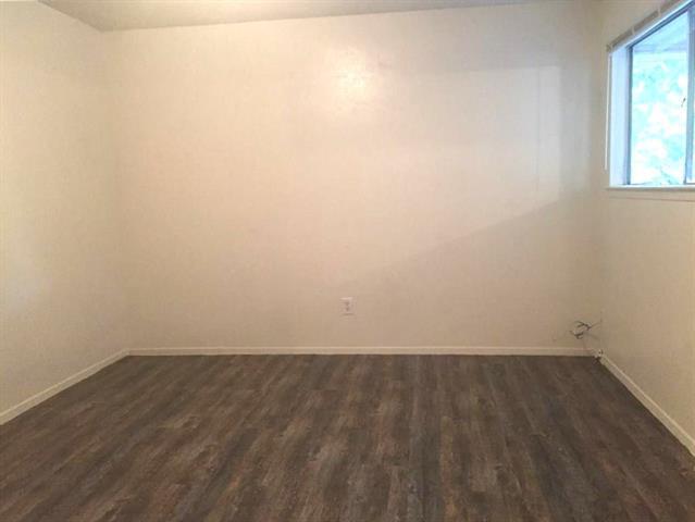 Building Photo - 1302 Mohawk Dr