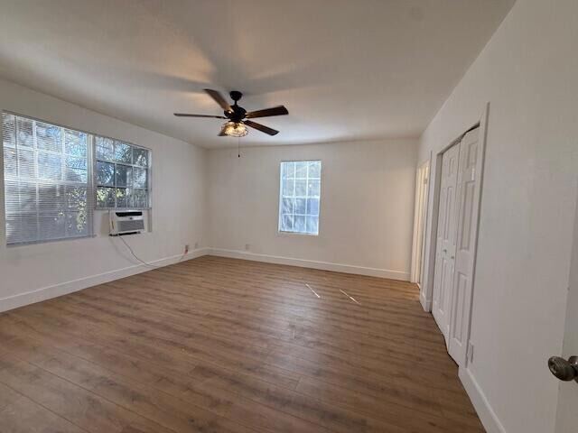 Building Photo - 904 4th St