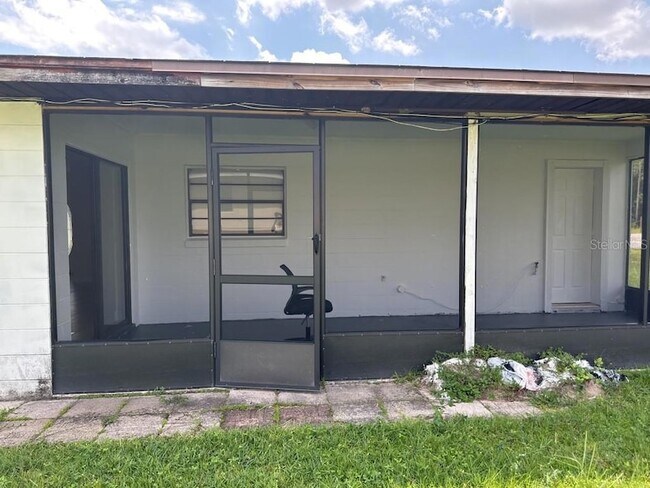 Building Photo - 394 Colonade Ct