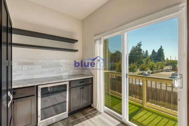 Building Photo - 7761 NE Mary Beth Ln