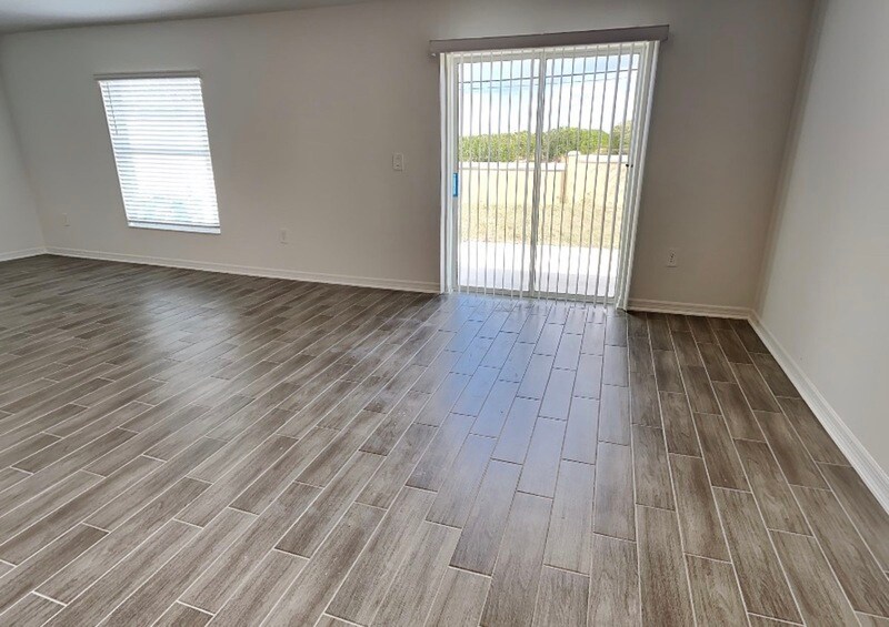 Building Photo - 755 Staffora St