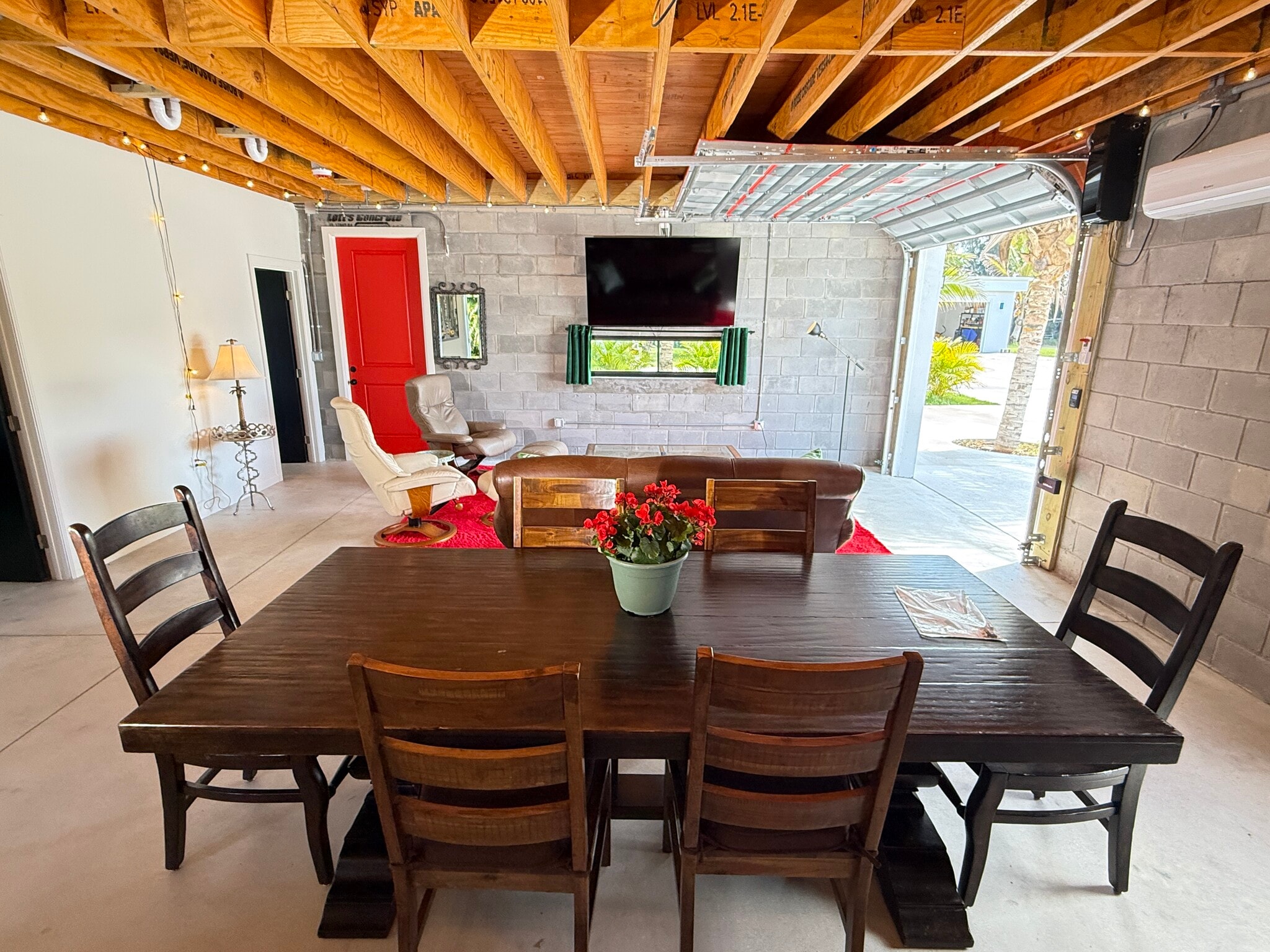 Building Photo - 1335 Churchill Rd