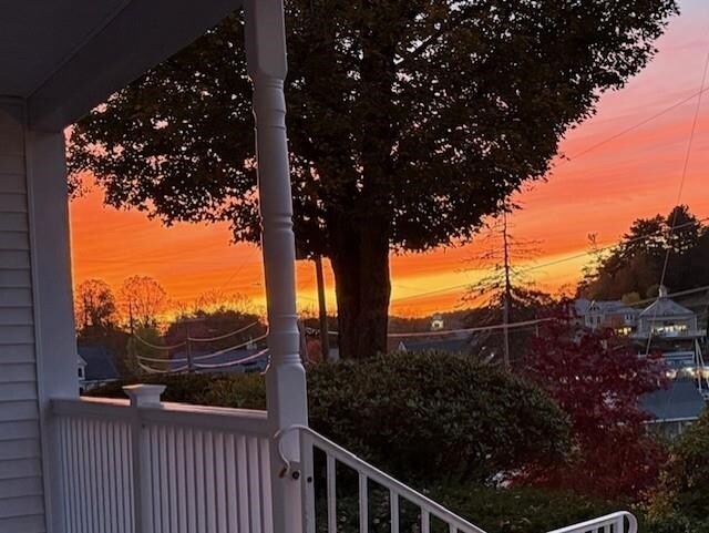 Building Photo - 14 Lake Ave