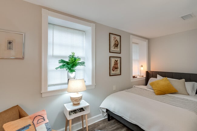 Building Photo - 612 Shelby St