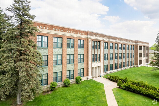 Building Photo - East High Apartments