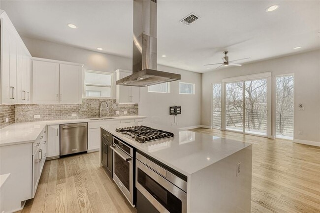 Building Photo - 5002 Pecan Springs Rd