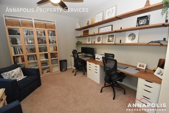 Building Photo - 917 St Martins Loop