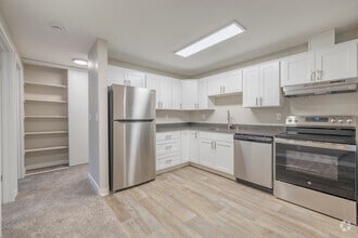 The B1.3 - 2BR, 1BA - 910SF - Kitchen - The Village at SoTa
