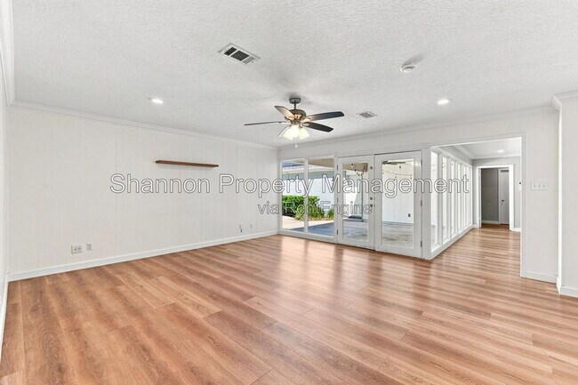 Building Photo - 5522 Dumfries Dr