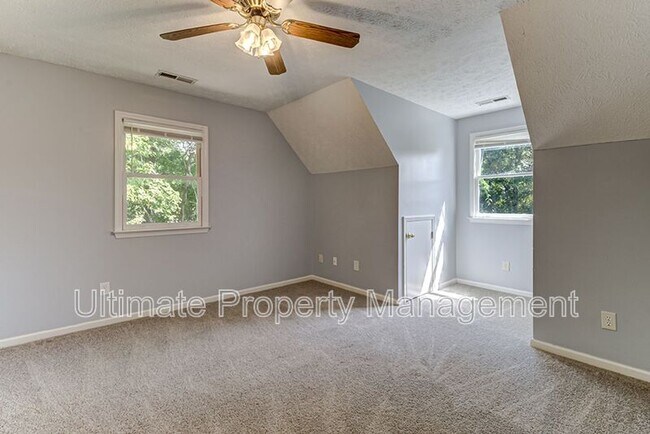 Building Photo - 4614 Masonboro Loop Rd