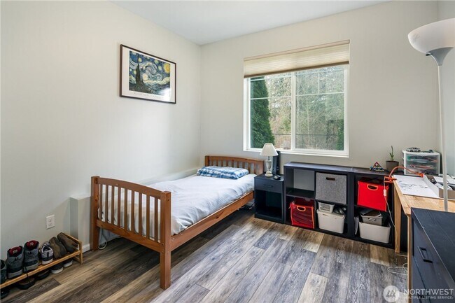 Building Photo - Spacious Eagle Heights Rental w/ Playgroun...