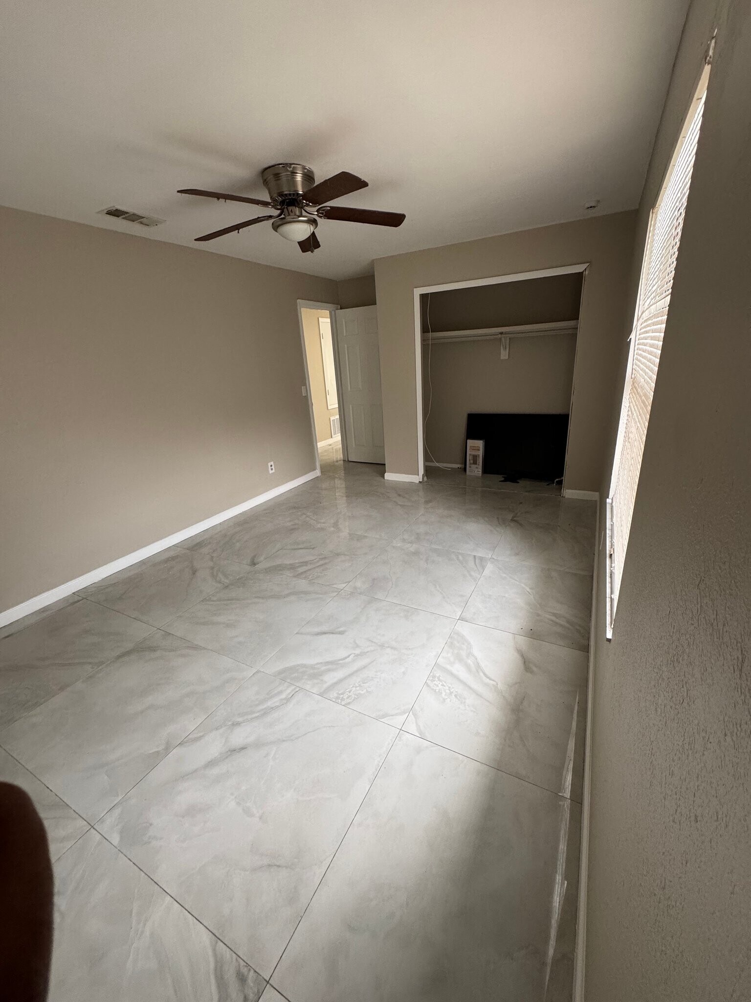 Building Photo - 103 N Hart Blvd