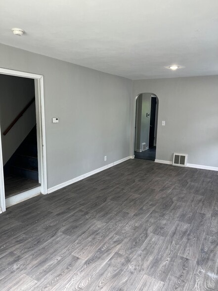 Building Photo - 1505 Giddings Ave SE