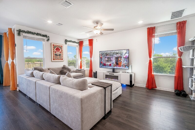 Building Photo - 1614 Iberville Dr