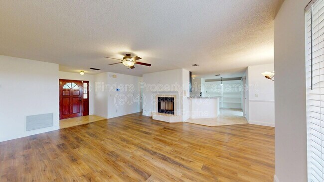 Building Photo - 111 Lobelia Rd