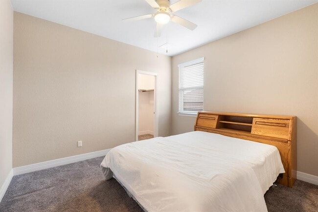 Building Photo - 521 Betony Lp