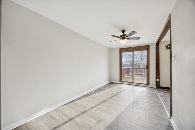 Building Photo - 1032 Taylor Dr