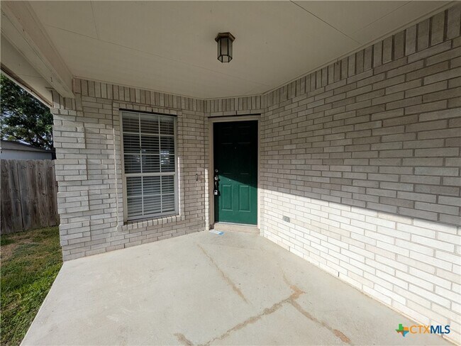 Building Photo - 2614 Dove Crossing Dr