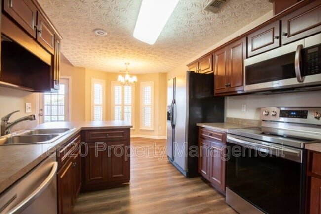 Building Photo - 6013 Granite Field Dr