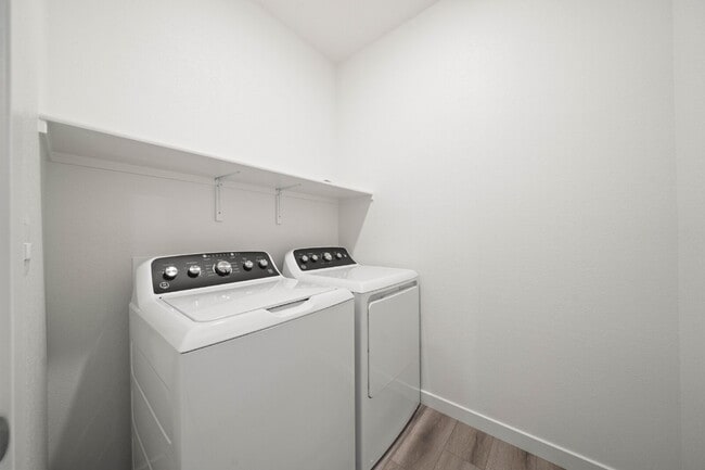 Building Photo - Spacious Brand New 4/2 in Shastina Ranch!
