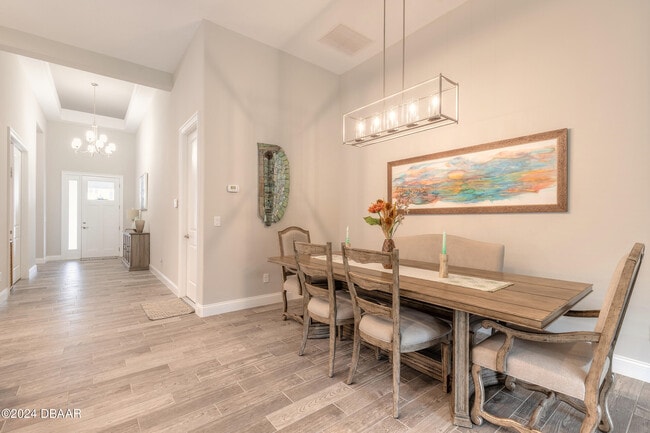 Building Photo - 205 Cyan Ave