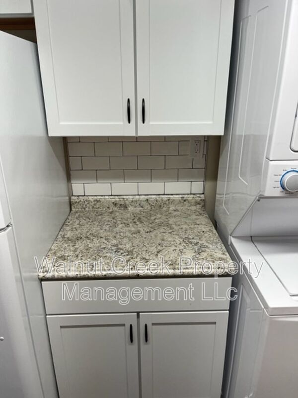 Building Photo - 5520 Beavercrest Dr