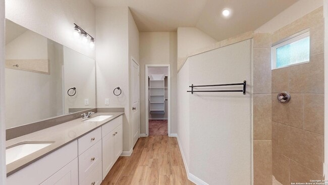 Building Photo - 5911 Akin Glen