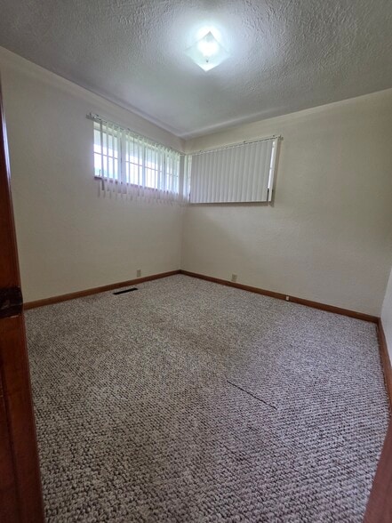Building Photo - 514 Solida Rd