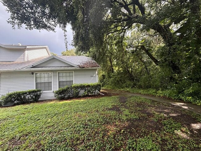 Building Photo - 9600 River Walk Ct