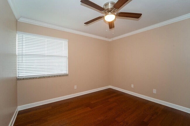 Building Photo - 6 Alcira Ct