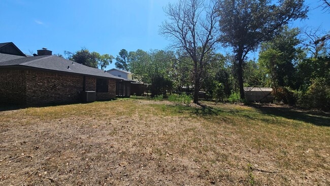 Building Photo - 1700 Kendolph Dr