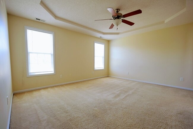 Building Photo - 1445 Avoncroft Dr