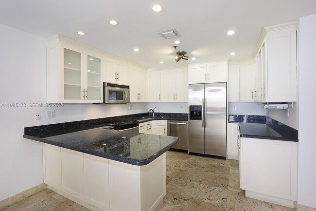 Building Photo - 201 Crandon Blvd