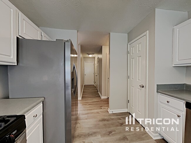 Building Photo - 536 Harvick Cir
