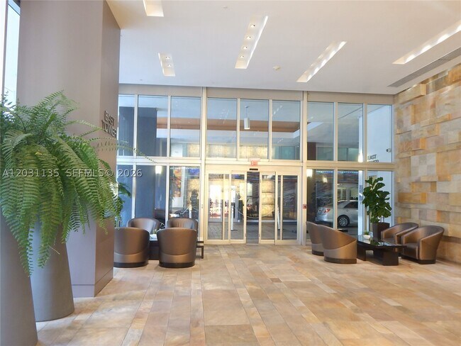 Building Photo - 500 Brickell Ave