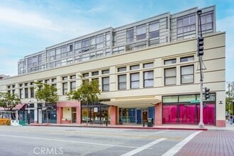 Building Photo - 35 N Raymond Ave