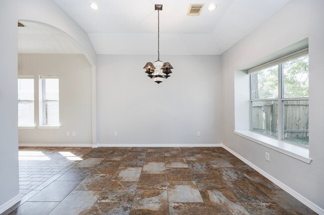 Building Photo - 19423 Arbor Pines Ln