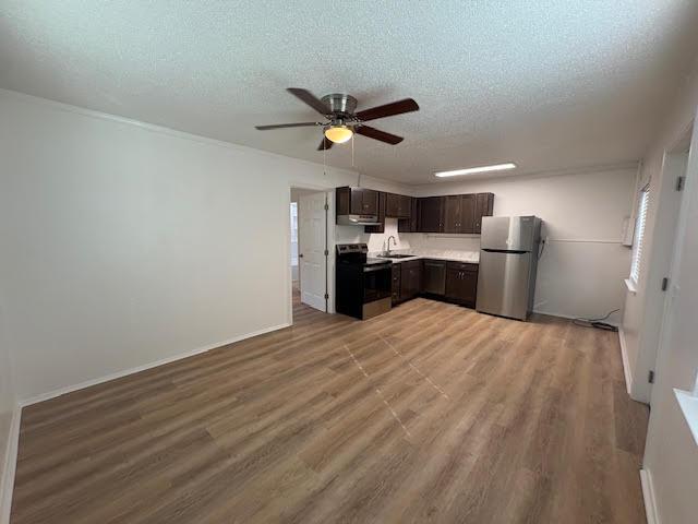 Building Photo - 100 Kazmira Ct