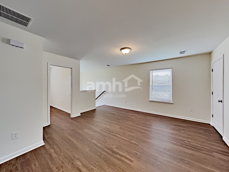 Building Photo - 63 Ivy Brook Dr