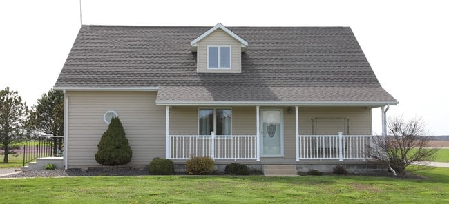 Primary Photo - 9901 Huey Rd