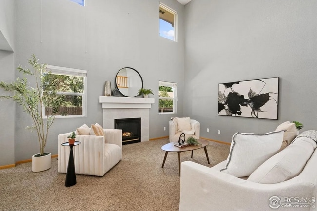 Building Photo - 4015 Sunstone Way