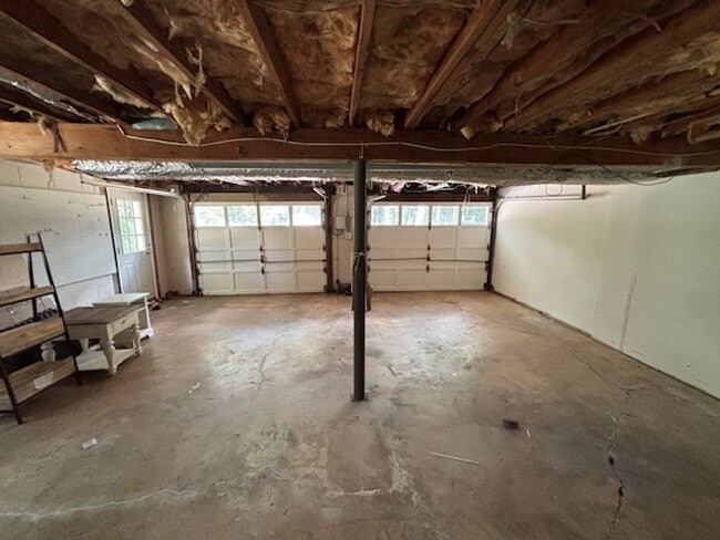 Building Photo - Beautifully Renovated 3-Bedroom, 2-Bath Ranch Home on Full Basement!