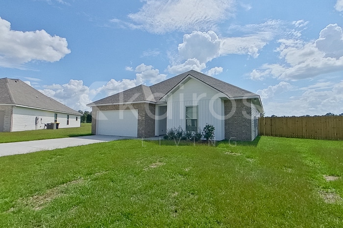 Building Photo - 118 Rainfall Ln