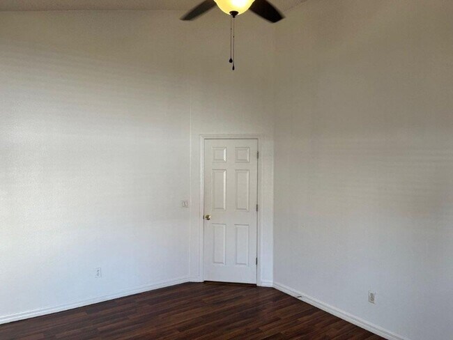 Building Photo - 5721 Rywood Dr