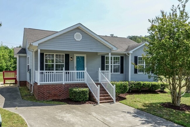Primary Photo - Beautiful Updated Home!